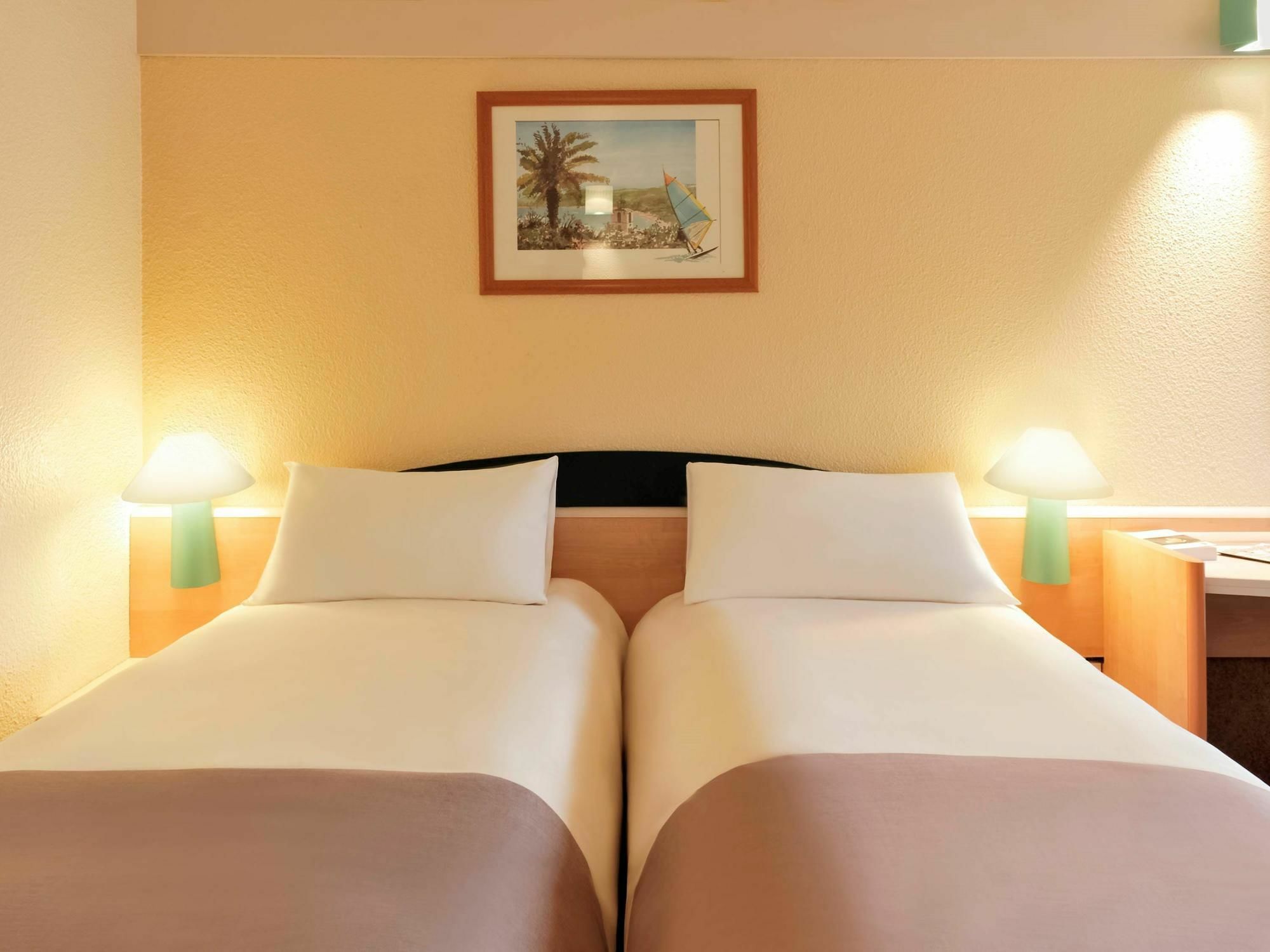 Ibis Styles Boulogne Sur Mer Centre Cathedrale المظهر الخارجي الصورة